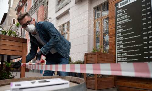 Депутат Госдумы посоветовал ресторанам закрыться на полтора года