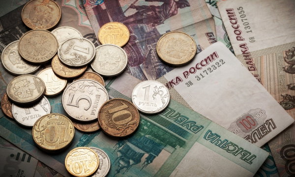 Деньги есть: кому сейчас оформляют по 8 529 рублей раз в месяц