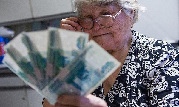 По 3–7 тысяч рублей каждому. Пенсионерам готовят выплату за родственников