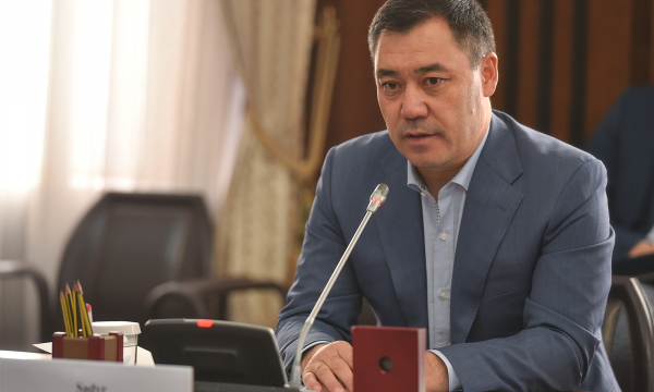 От молодого депутата до президента Кыргызстана: кто такой Садыр Жапаров